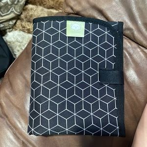 Baby diaper changing mat